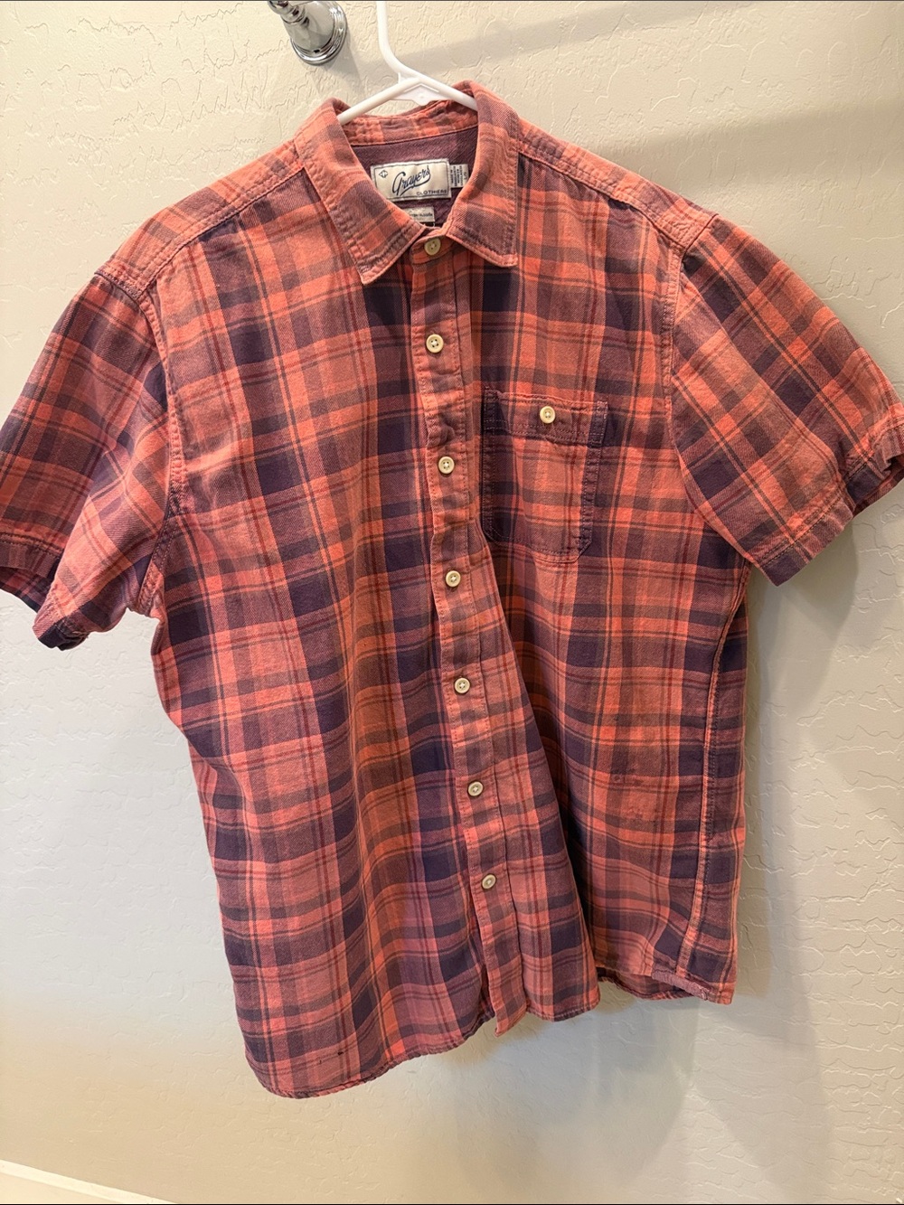 Grayers Coral and Navy Plaid Short Sleeve Button-Down Shirt
